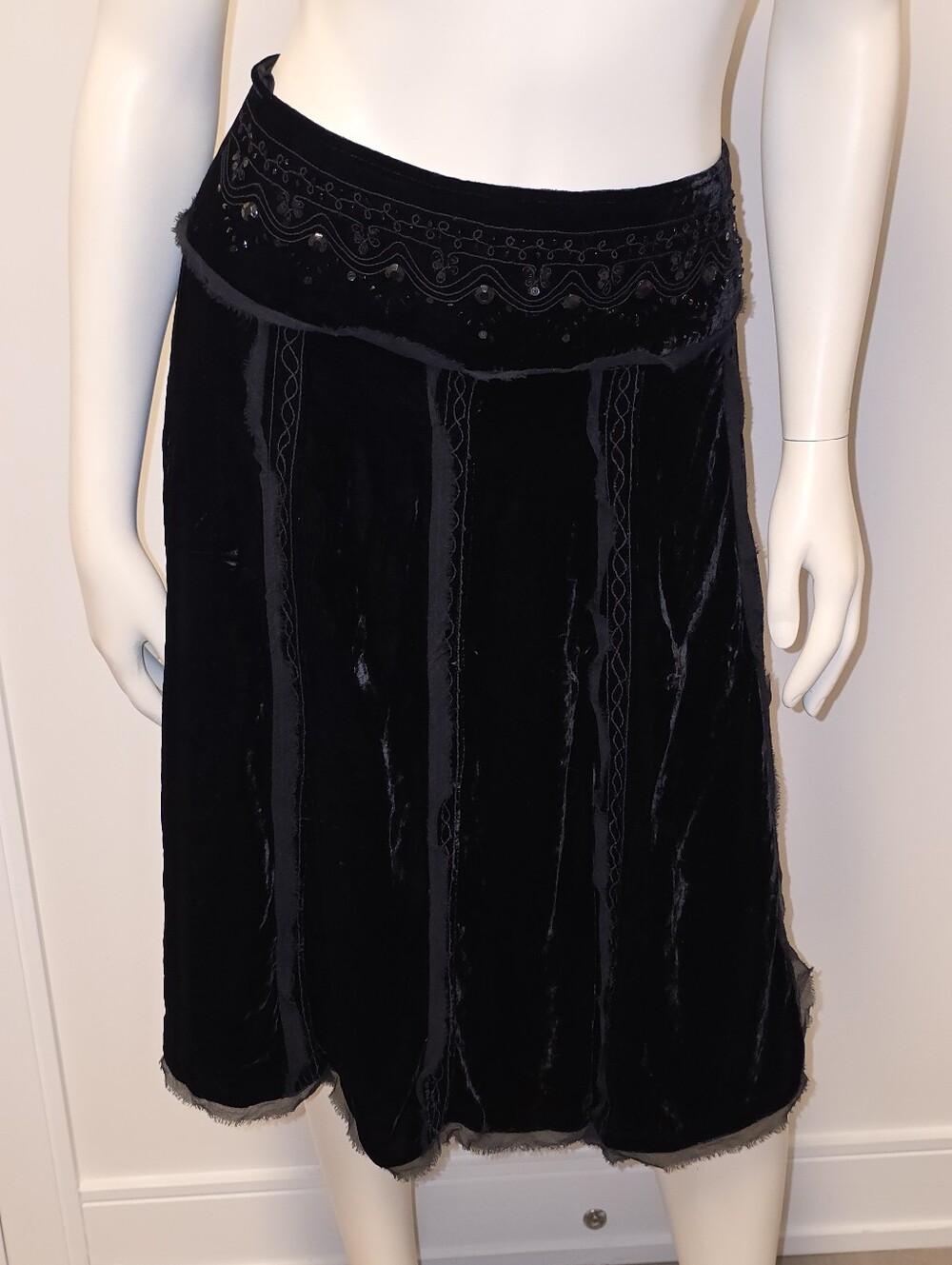 RENE Derhy Black Velvet Silk Blend midi Skirt embroidered belt L